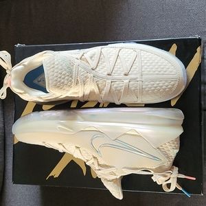 Cream Lebron XVII Low